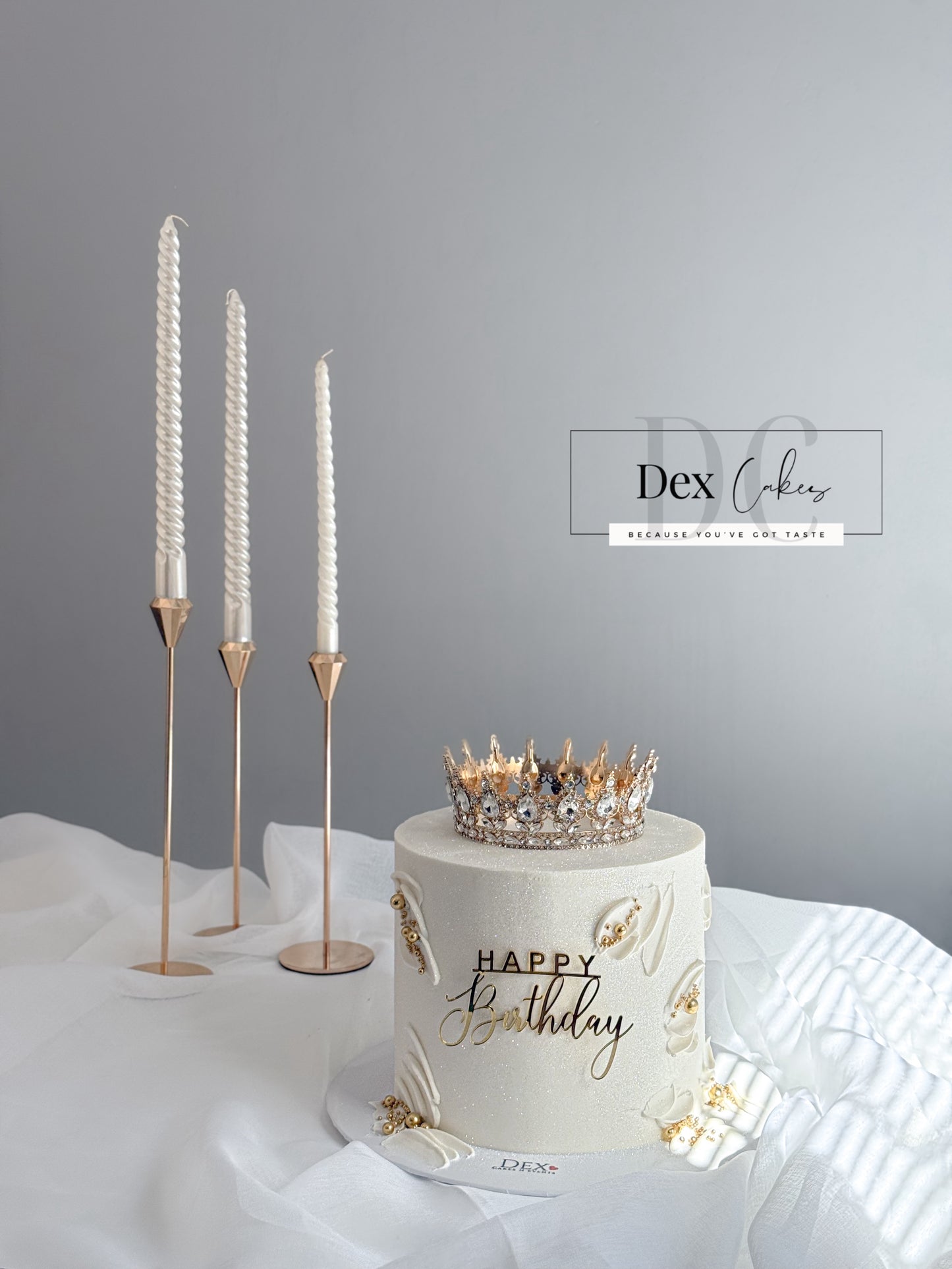 18CM Crowned Luxury —With Extra Details