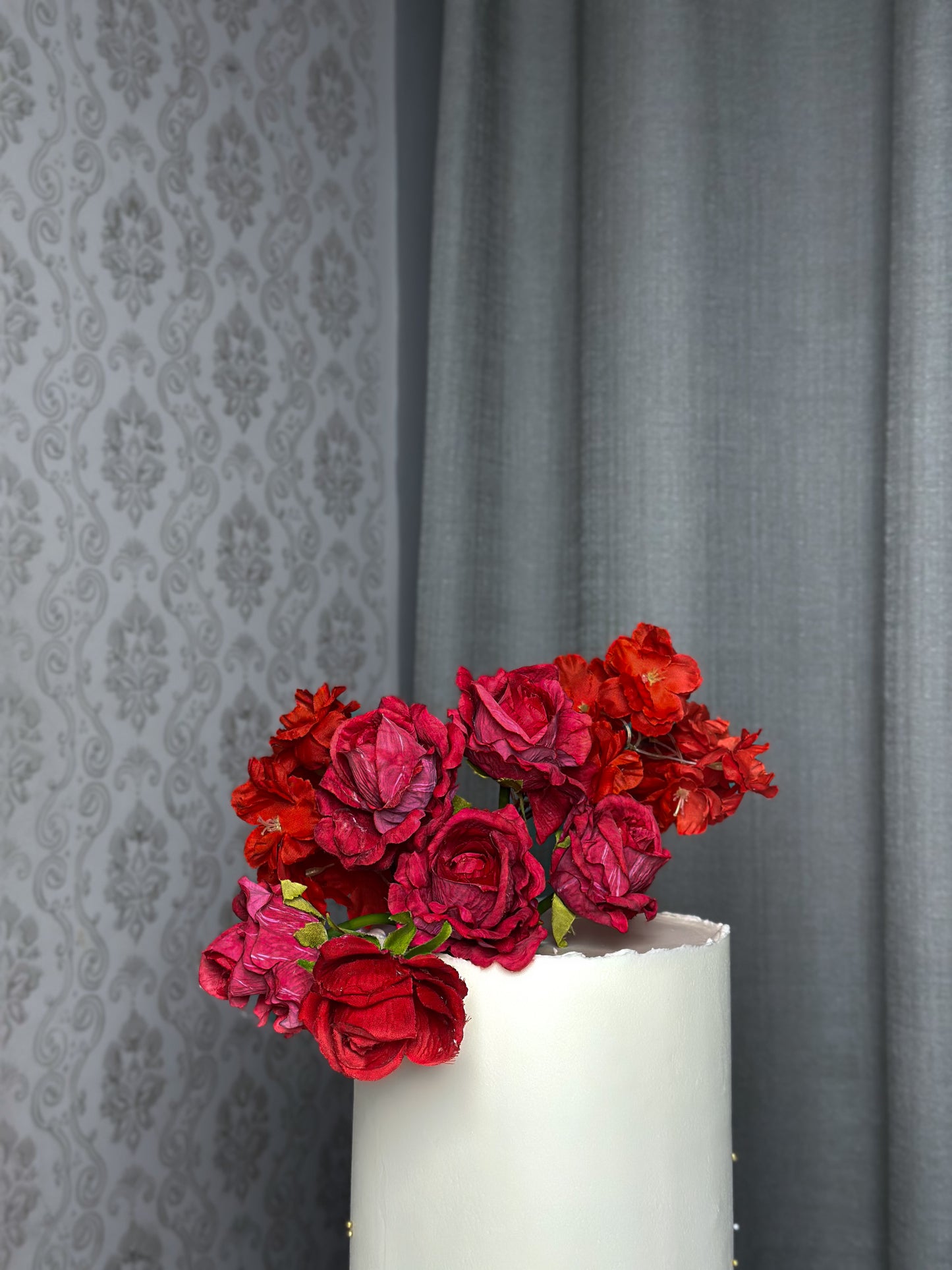 Classic White & Red Floral Cake