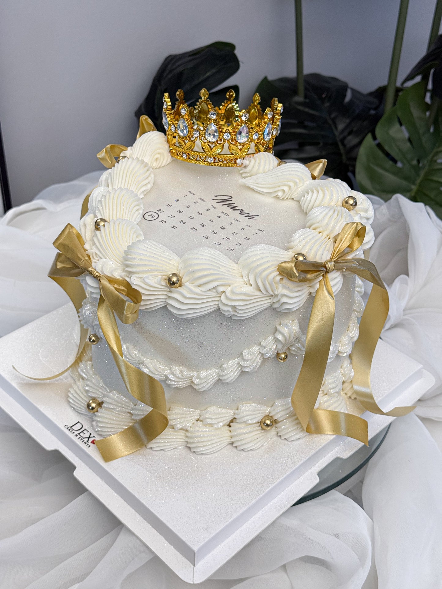 Golden Crown Vintage —18CM